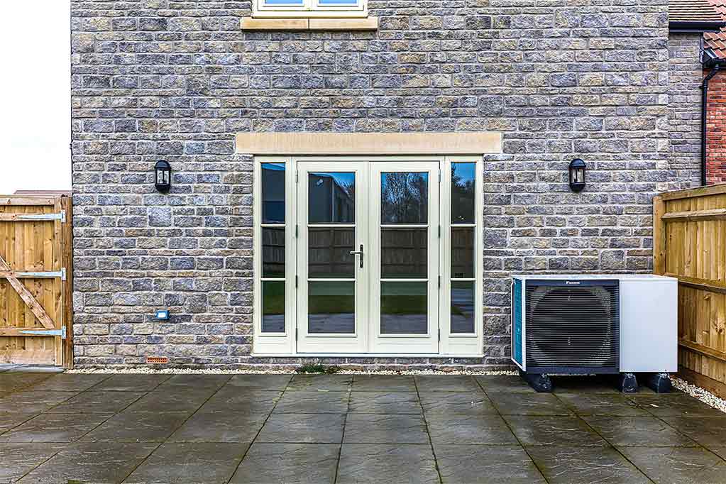 Replace your gas boiler with a heat pump | E.ON
