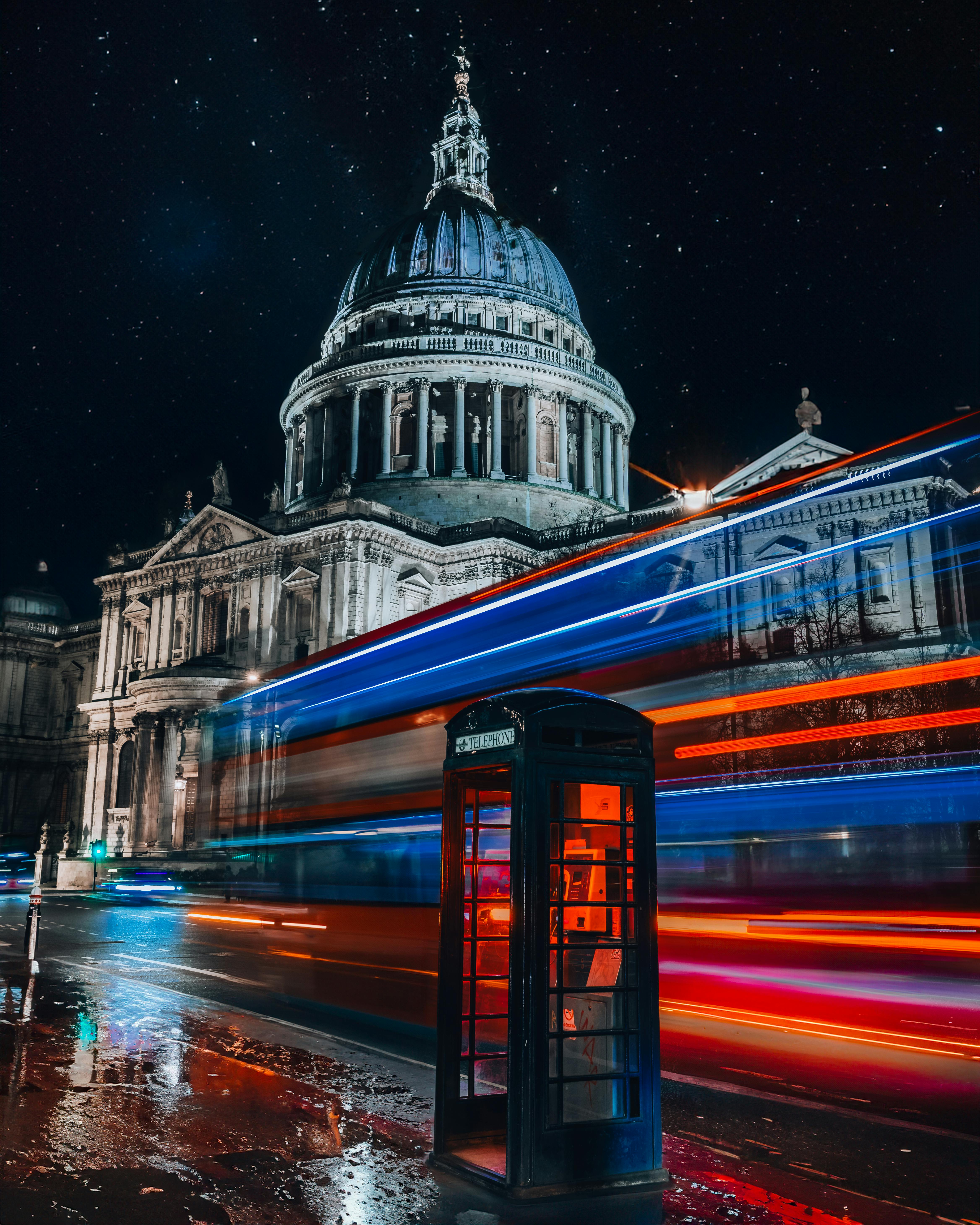 Timelapse of traffic with St. Paul's cathedral in the background